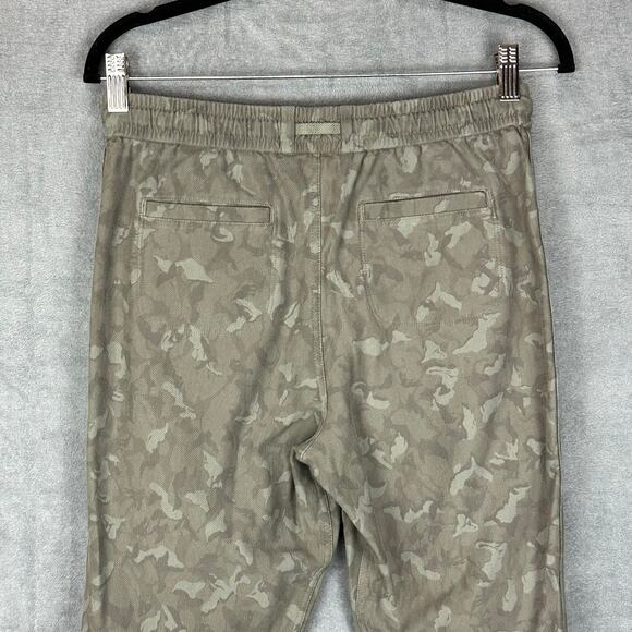 Athleta Pants Womens 2 Green Farallon Jogger Camo Athleisure Comfort Workout Gym - Picture 4 of 14